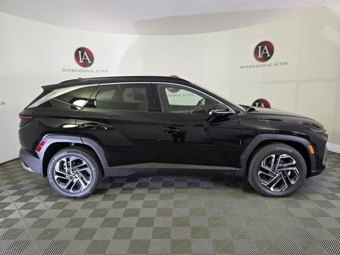 New 2025 Hyundai Tucson Limited image 4