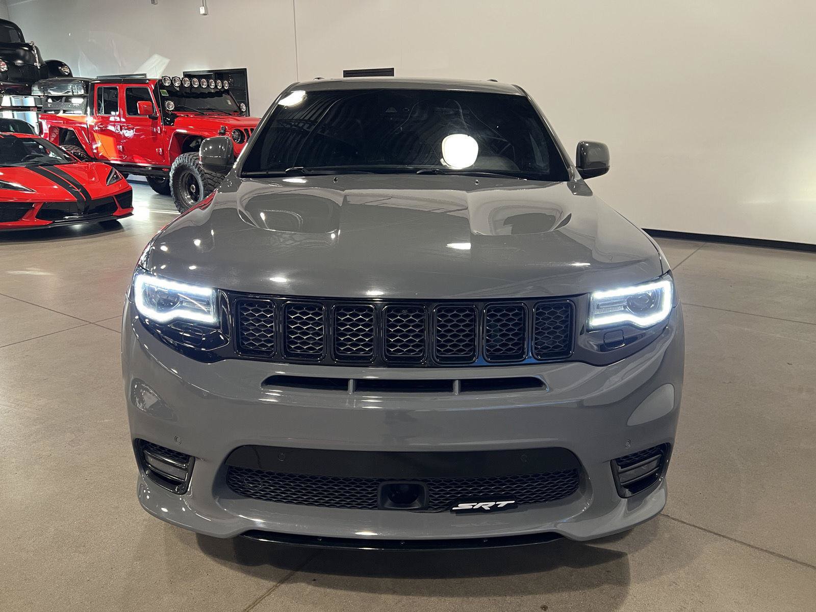 Used 2019 Jeep Grand Cherokee SRT AWD/4WD image 8