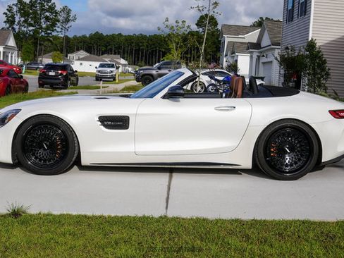 Used 2018 Mercedes-Benz AMG GT C image 3