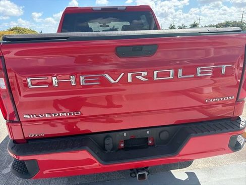 Used 2022 Chevrolet Silverado 1500 Custom image 12