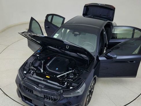 Used 2026 BMW 550e xDrive image 87