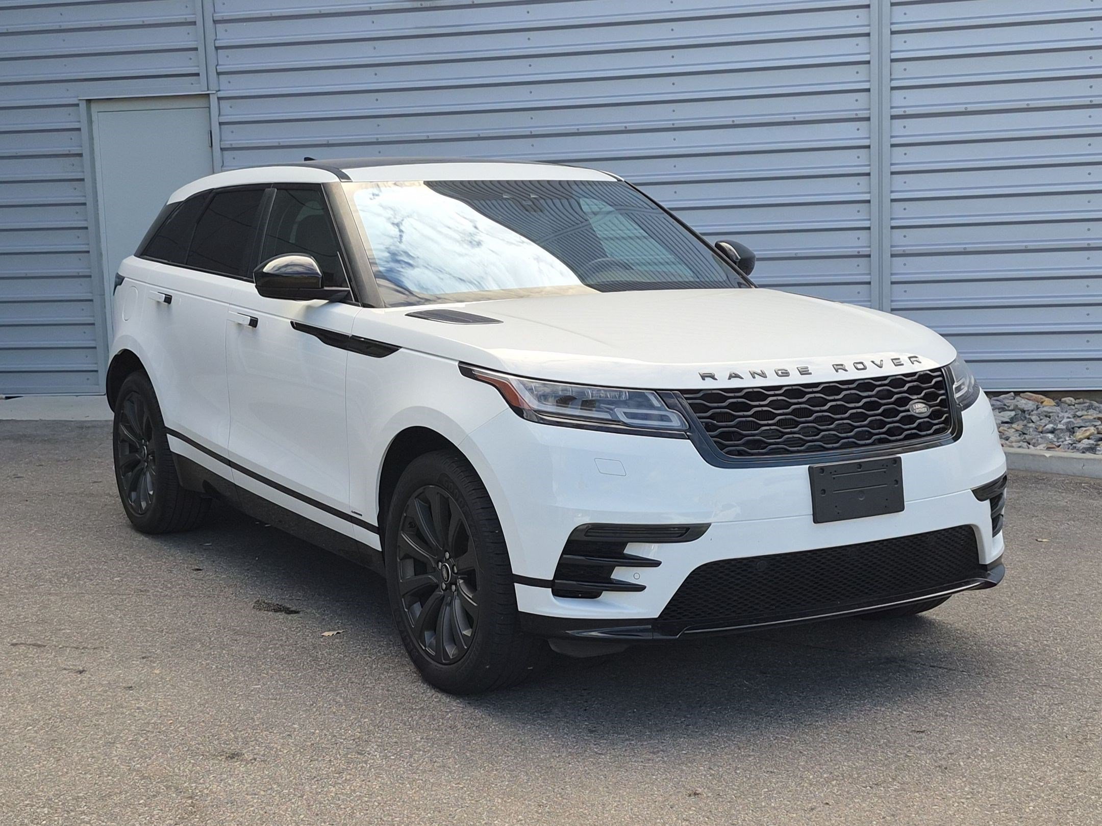 Used 2020 Land Rover Range Rover Velar R-Dynamic S AWD/4WD image 3