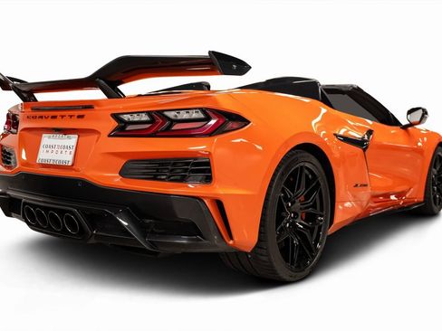 Used 2025 Chevrolet Corvette Z06 w/ Stealth Interior Trim Package image 30