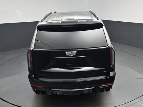 Used 2026 Cadillac Escalade V w/ LPO, ONYX Package AWD/4WD image 25