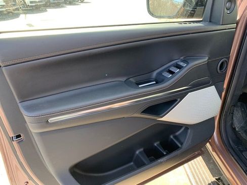 New 2026 Lincoln Navigator Black Label AWD/4WD image 19