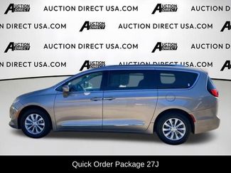 Used 2018 Chrysler Pacifica Touring-L Plus video 3