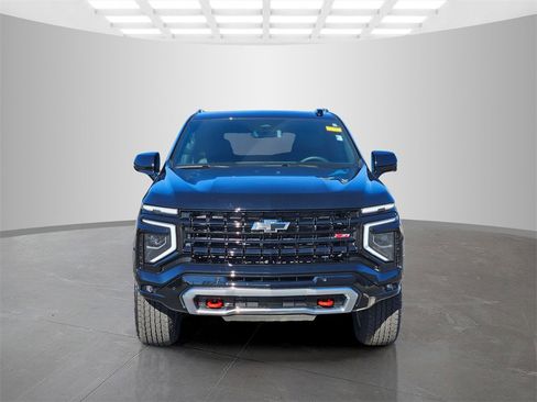 Used 2025 Chevrolet Tahoe Z71 w/ Z71 Off-Road Package image 2