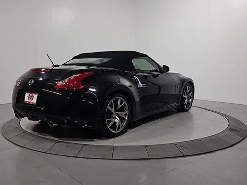 Used 2013 Nissan 370Z Touring w/ Sport Pkg RWD image 5