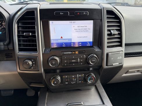 Used 2020 Ford F150 XLT w/ Equipment Group 302A Luxury AWD/4WD image 11