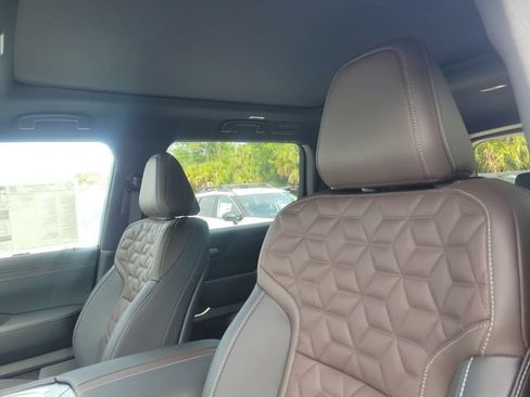 New 2026 Nissan Armada Platinum AWD/4WD image 19