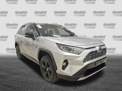 Used 2021 Toyota RAV4 XSE AWD/4WD image 2