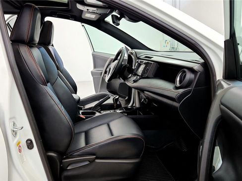 Used 2017 Toyota RAV4 SE w/ Power Extra Value Package image 17