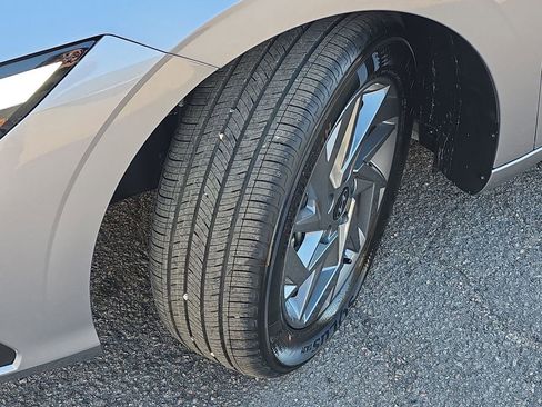 New 2026 Hyundai Elantra Blue image 40