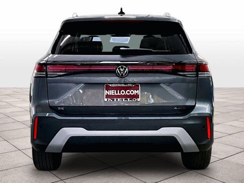 New 2026 Volkswagen Tiguan SE image 6