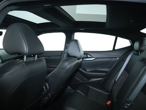 Certified 2023 Nissan Maxima SR w/ Sport Mat Group image 15