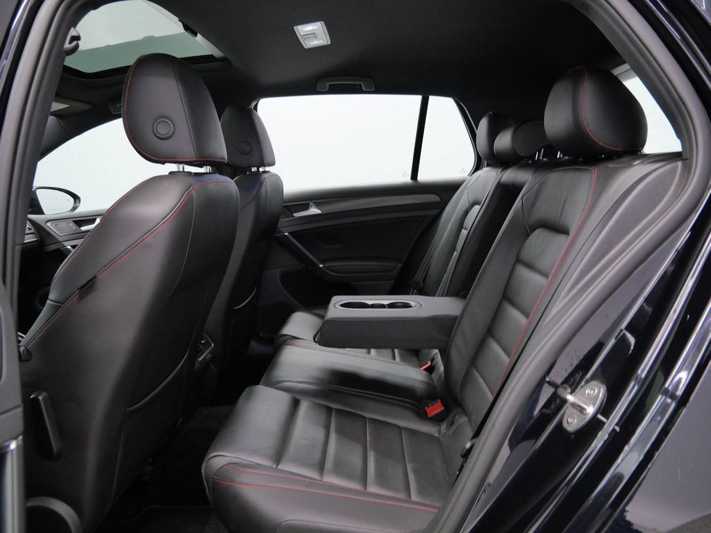 Used 2020 Volkswagen GTI SE FWD image 13
