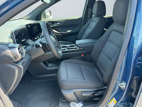 New 2026 Chevrolet Equinox LT w/ Safety and Technology Package AWD/4WD image 9