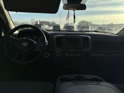 Used 2017 RAM 1500 Express w/ Express Value Package image 6