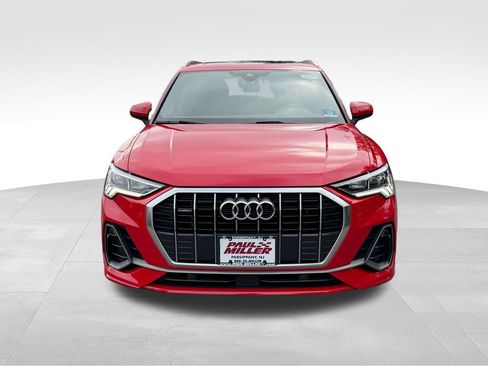 Used 2021 Audi Q3 2.0T Premium Plus w/ Premium Plus Package AWD/4WD image 2