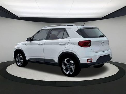 New 2026 Hyundai Venue SEL image 4