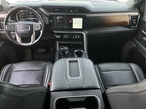 Used 2022 GMC Sierra 1500 Denali w/ Denali Reserve Package image 11