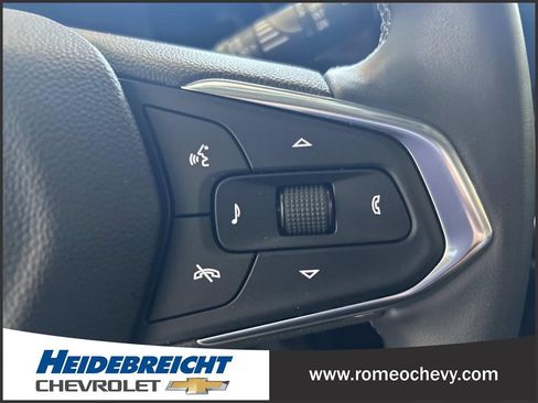 Used 2024 Chevrolet Trax LT w/ Driver Confidence Package FWD image 20