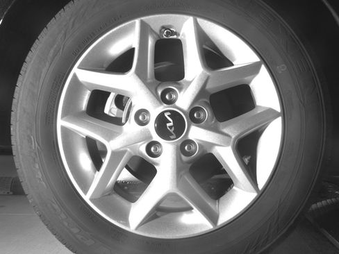 Used 2025 Kia Soul LX w/ LX Technology Package image 15