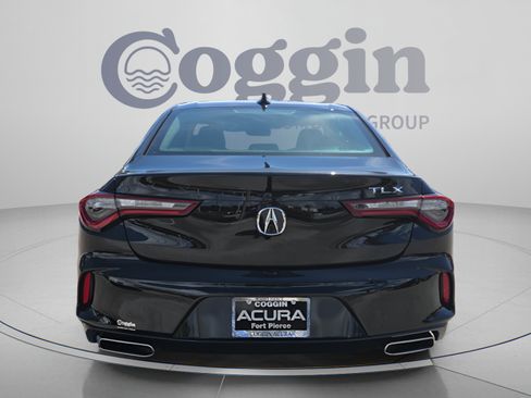 Used 2025 Acura TLX w/ Technology Package FWD image 4