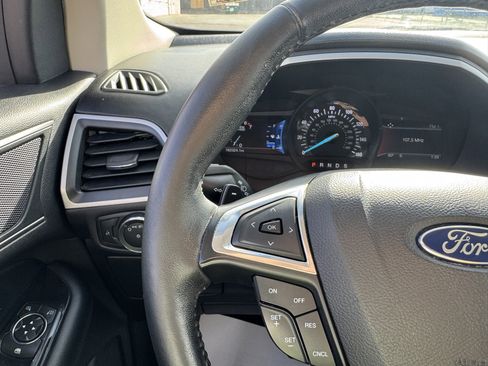 Used 2016 Ford Edge SEL w/ Equipment Group 201A image 22