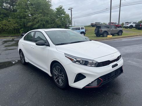 Used 2023 Kia Forte GT-Line w/ GT-Line Premium Package FWD image 7