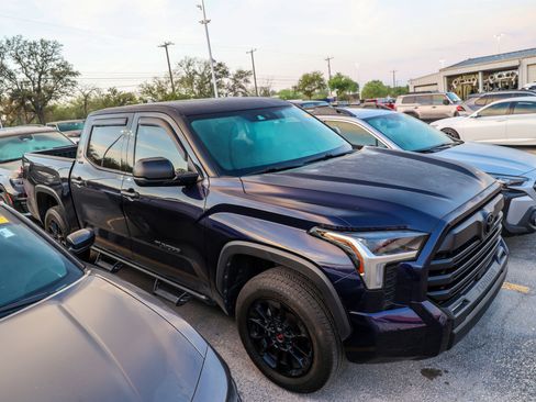 Used 2023 Toyota Tundra SR5 image 7