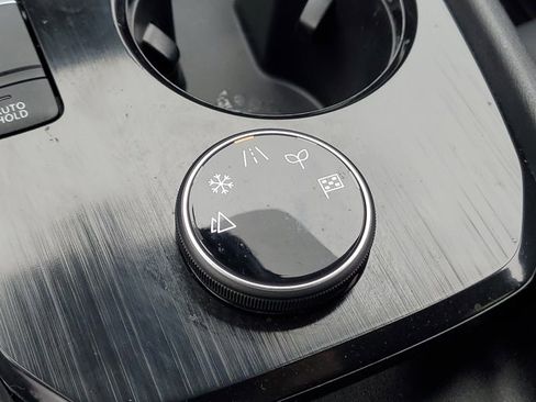 Certified 2023 Nissan Rogue SV w/ SV Premium B Package image 18