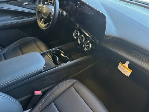 New 2026 Chevrolet Blazer EV LT AWD/4WD image 16