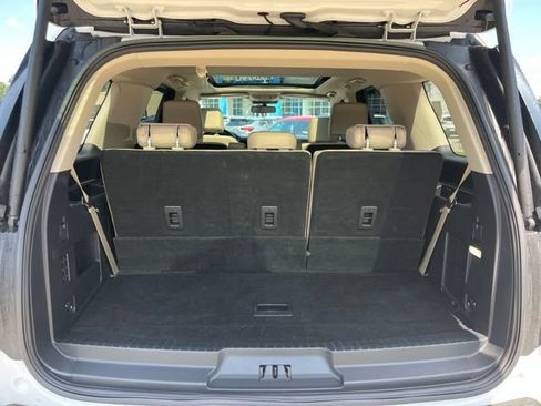 Used 2023 Ford Expedition XLT RWD image 6