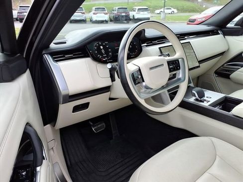 Used 2024 Land Rover Range Rover SE AWD/4WD image 13