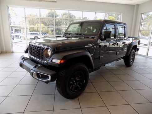 New 2026 Jeep Gladiator Sport image 3