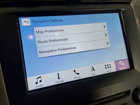 Used 2018 Ford Fusion SE w/ Fusion SE Technology Package FWD image 11