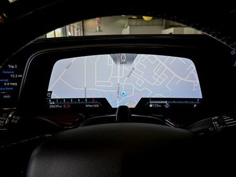 Used 2023 Cadillac Escalade ESV Premium Luxury image 34