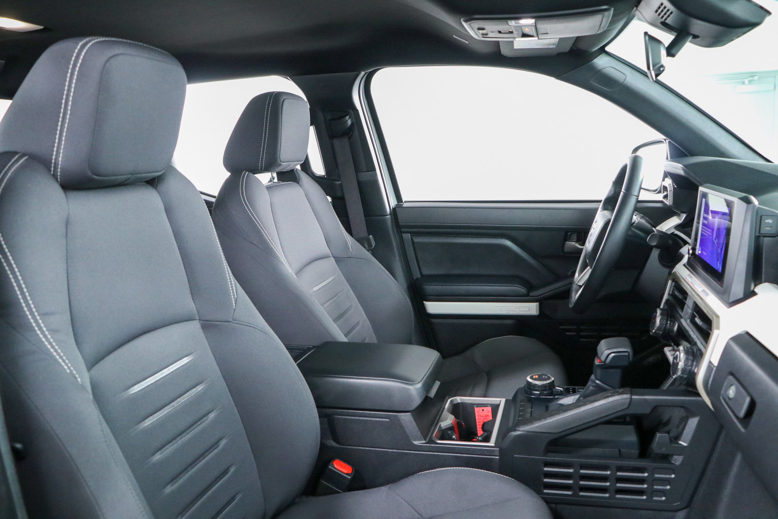Used 2024 Toyota Tacoma TRD Sport AWD/4WD image 27