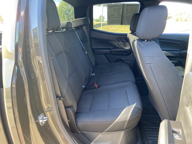 Used 2024 Chevrolet Colorado W/T RWD image 17