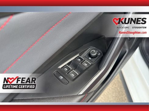 Used 2025 Volkswagen Jetta GLI Autobahn image 20