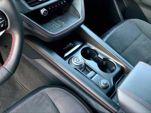 Used 2025 Ford Explorer ST image 16