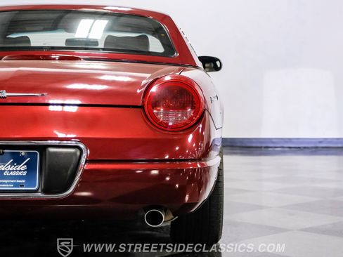 Used 2004 Ford Thunderbird RWD image 32