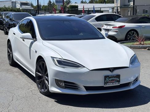 Used 2019 Tesla Model S Performance AWD/4WD image 21