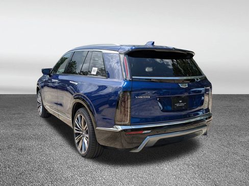 New 2026 Cadillac Vistiq Premium Luxury w/ LPO, Floor Liner Package AWD/4WD image 19