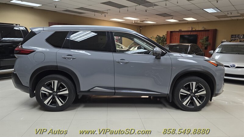 Used 2022 Nissan Rogue Platinum w/ Head-Up Display Package FWD image 5