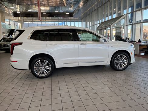 Certified 2025 Cadillac XT6 Premium Luxury w/ Technology Package image 5