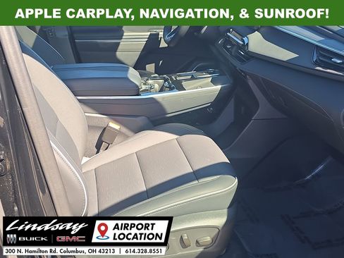 Used 2025 Buick Enclave Sport Touring w/ Power Package image 30