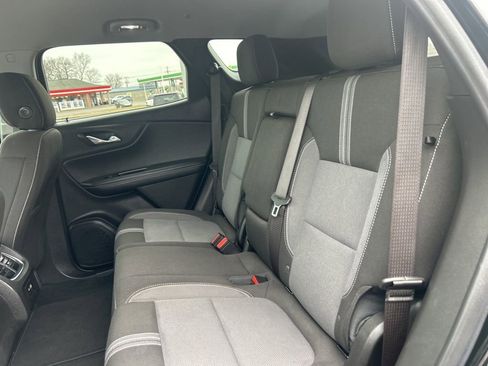 Used 2025 Chevrolet Blazer LT FWD image 13