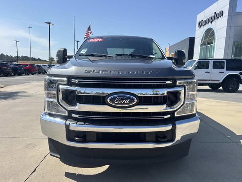 Used 2022 Ford F250 XLT AWD/4WD image 2